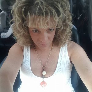 Meet your Posher, Lorriane